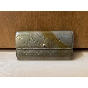 Louis Vuitton Patent Green Monogram‎ Vernis Sarah Wallet Blue Interior Project